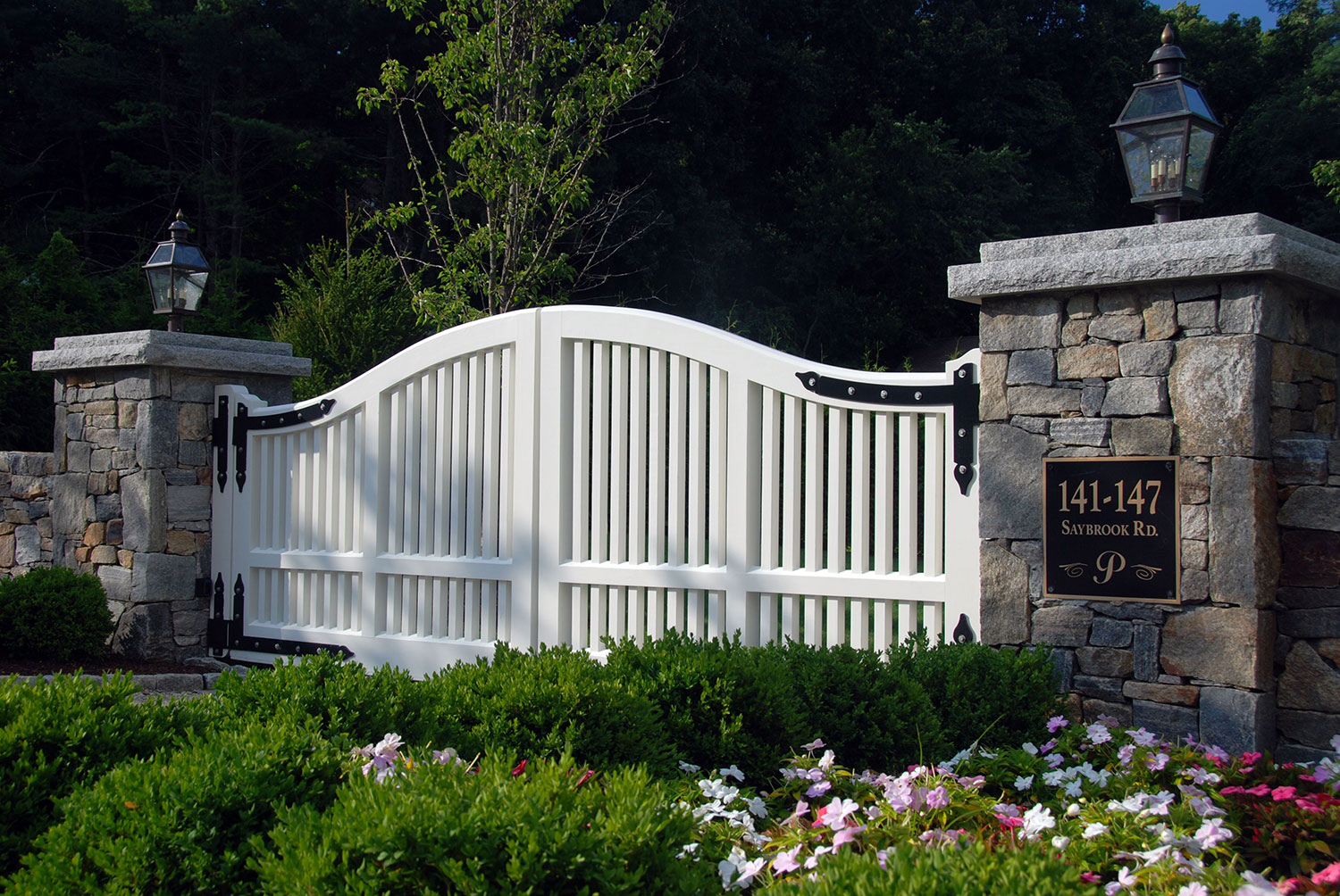 Automatic Driveway Gates Vinyl