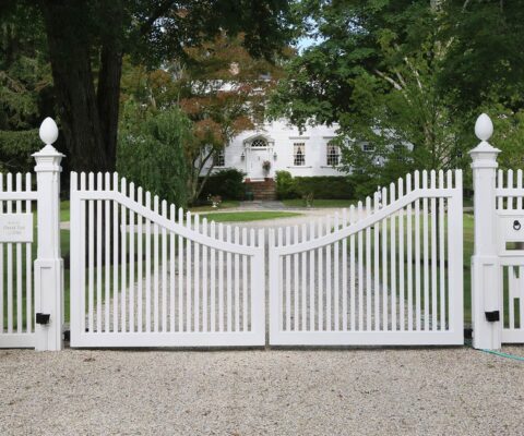 Fence gate design